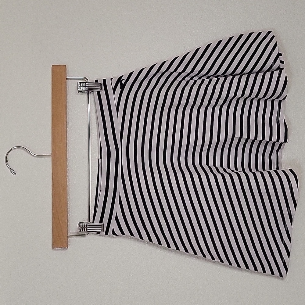 Cute Stripped Skirt